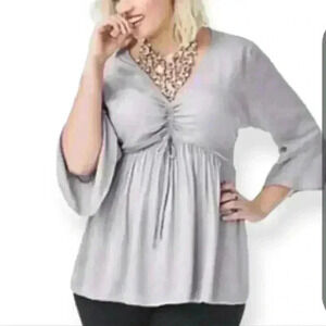 Torrid Light Grey Front Ruched 3/4 Sleeve Blouse #123
